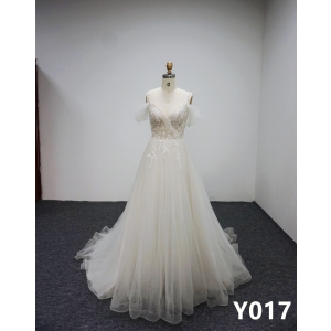 Y017 A-Line Bridal Gowns with applique Wedding Dress V-neckline
