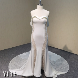 Y133 Off shoulder Mermaid wedding gown with Sweetheat neckline
