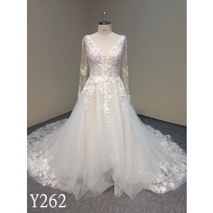 Y262 detachable sleeve v-neck pink bridal ball gown with applique lace made in China.