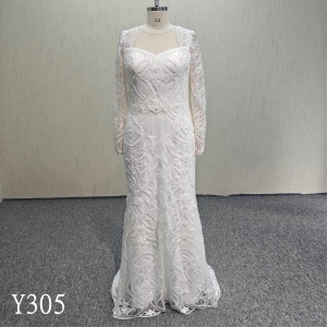 Y305 Elegant Lace Wedding Dress with Beads with Detachable train made in China