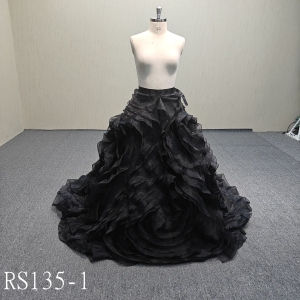 RS135-1/2 Black organza skirt with detachable design