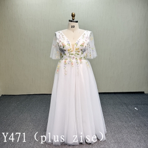 Y471 A Weeding Dress Embroidery with Flowers