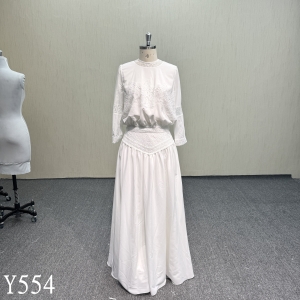 Y554 Embroidered suit