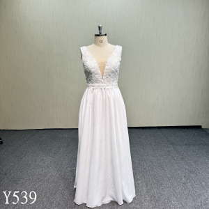 Y539 Sleeveless V-neck Wedding Dress