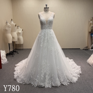 Y780 Lace dress, quite pretty; if you like more lace, not hesitate to the one