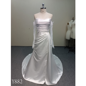 Y882 Classic Elegance: Sleek Strapless Satin Gown with Detached Lace Sleeves & Lace-Up Back