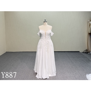 Y887 Custom Off-Shoulder Tulle Bridal Gown.